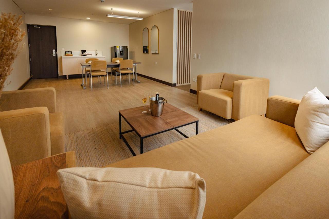 Shg Liv Zona G Hotel Bogotá Extérieur photo