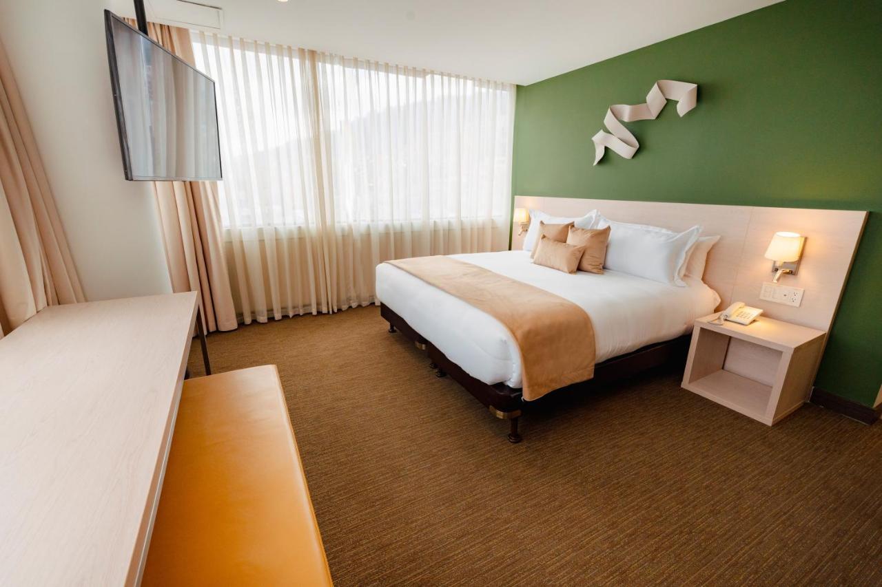 Shg Liv Zona G Hotel Bogotá Extérieur photo