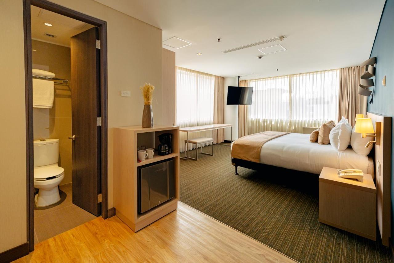 Shg Liv Zona G Hotel Bogotá Extérieur photo