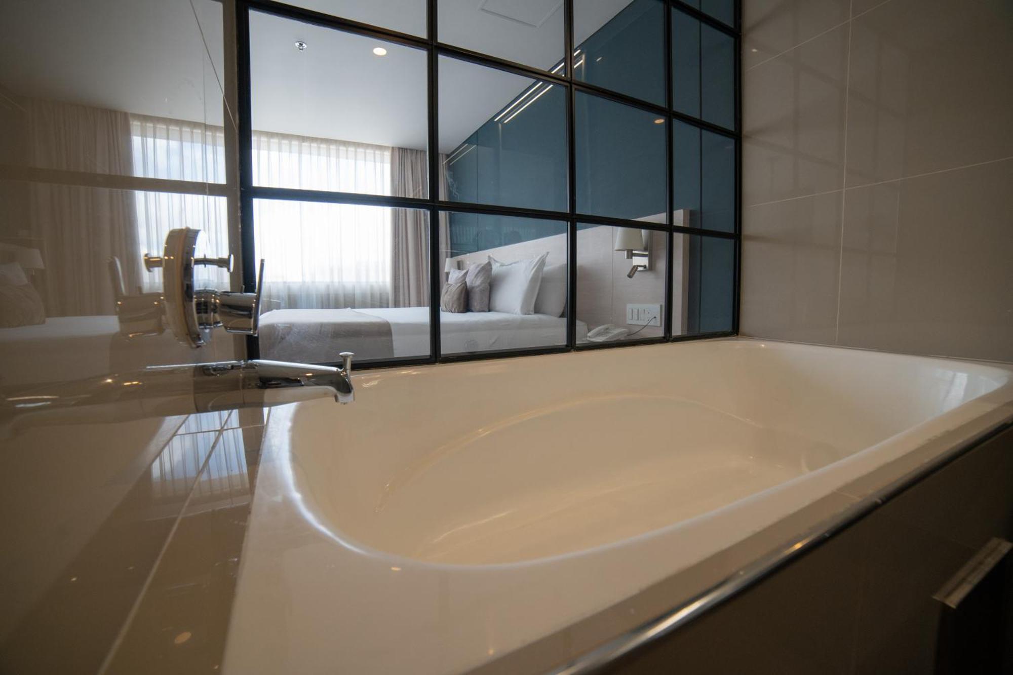 Shg Liv Zona G Hotel Bogotá Extérieur photo